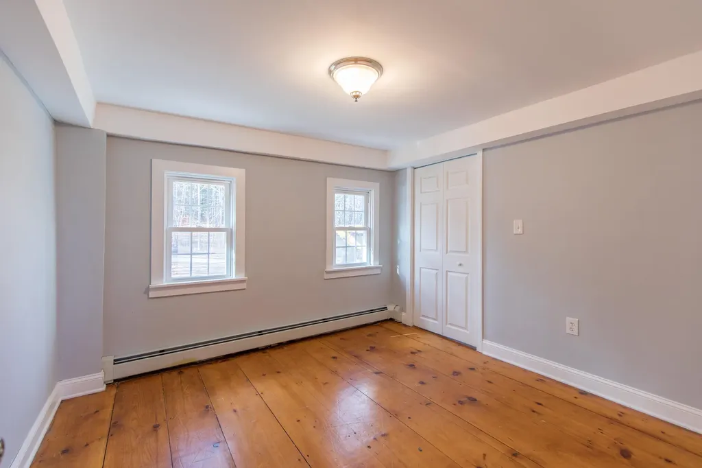 54 Brook Road Falmouth ME 04105