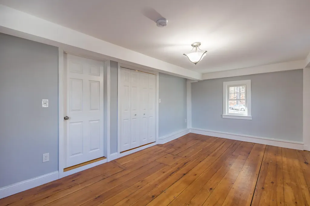 54 Brook Road Falmouth ME 04105