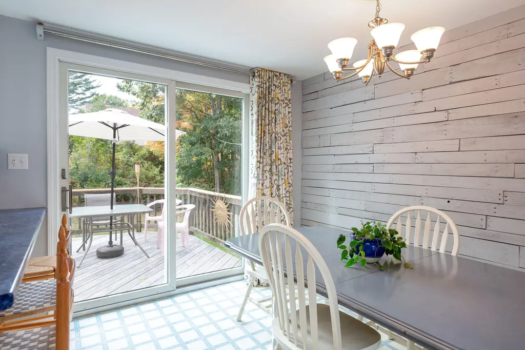 19 Riverview Drive Brunswick ME 04011