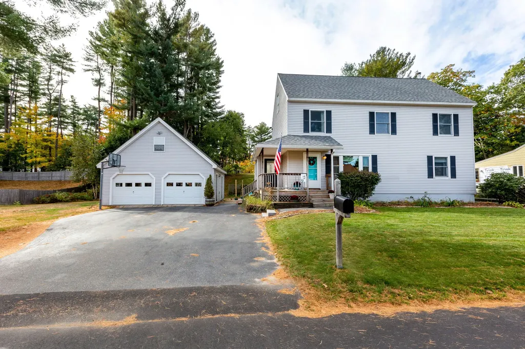 19 Riverview Drive Brunswick ME 04011