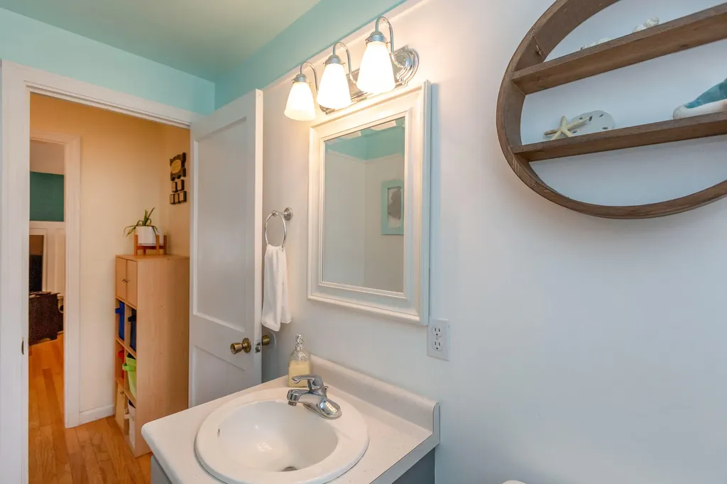19 Riverview Drive Brunswick ME 04011