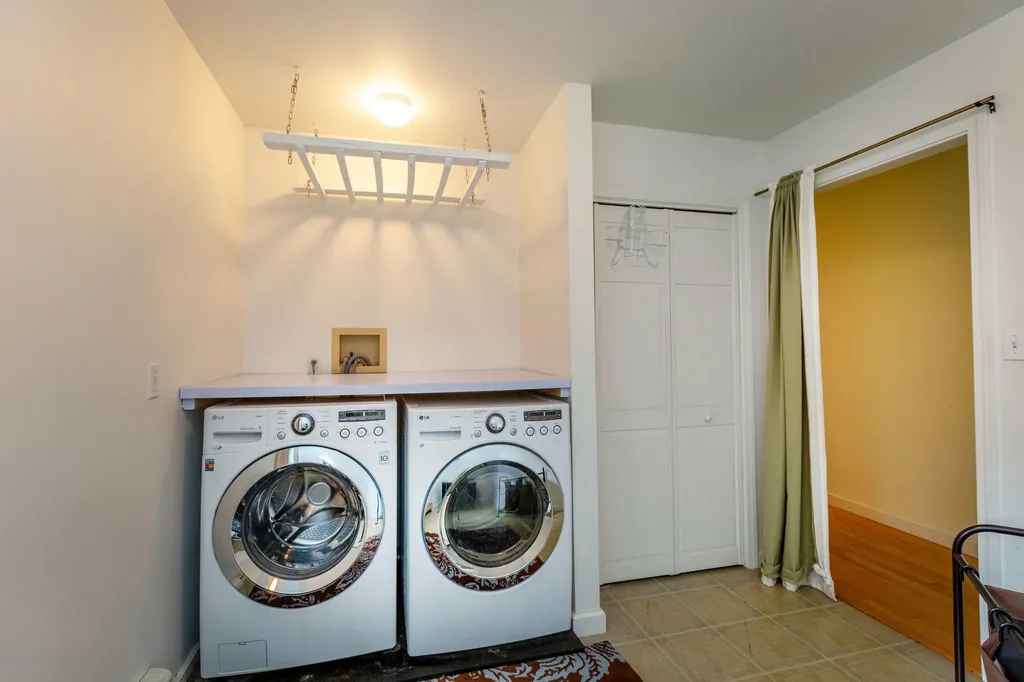 19 Riverview Drive Brunswick ME 04011
