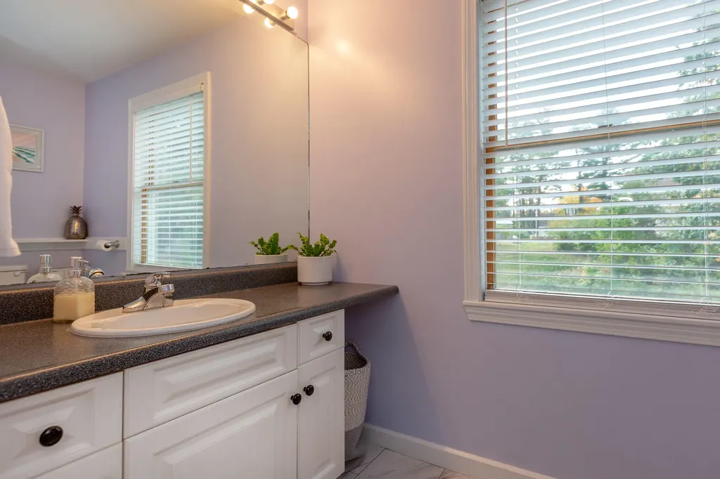 19 Riverview Drive Brunswick ME 04011
