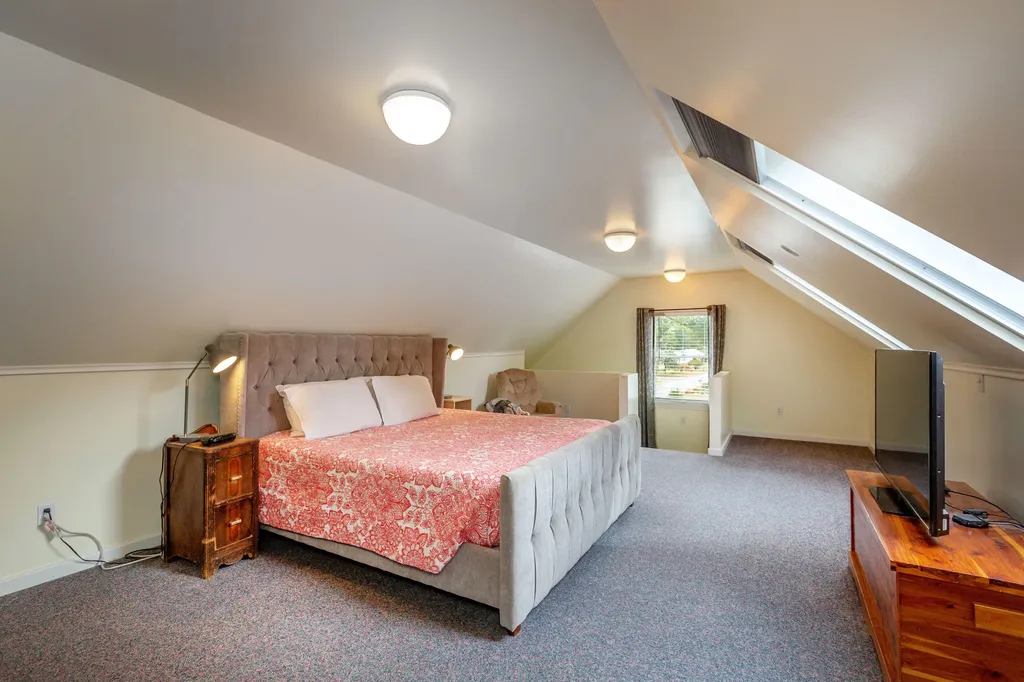 19 Riverview Drive Brunswick ME 04011
