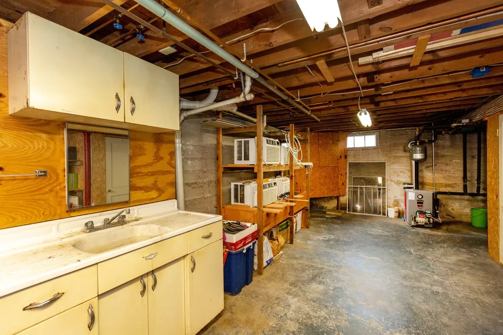 19 Riverview Drive Brunswick ME 04011