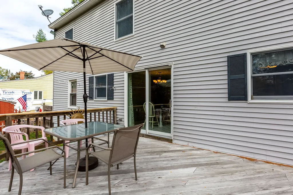 19 Riverview Drive Brunswick ME 04011