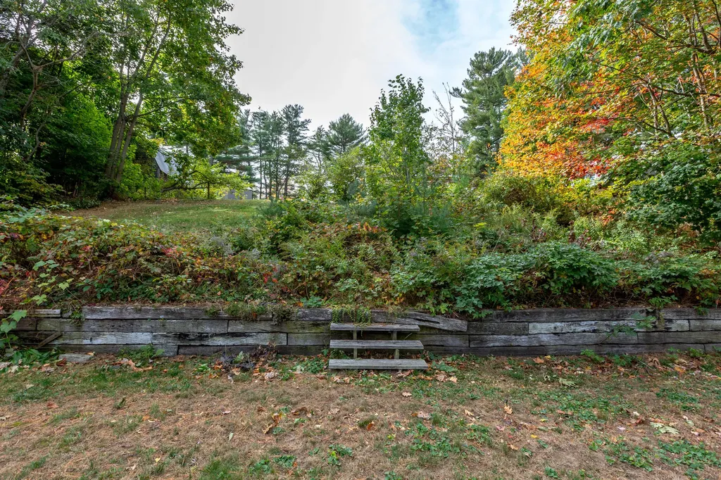 19 Riverview Drive Brunswick ME 04011