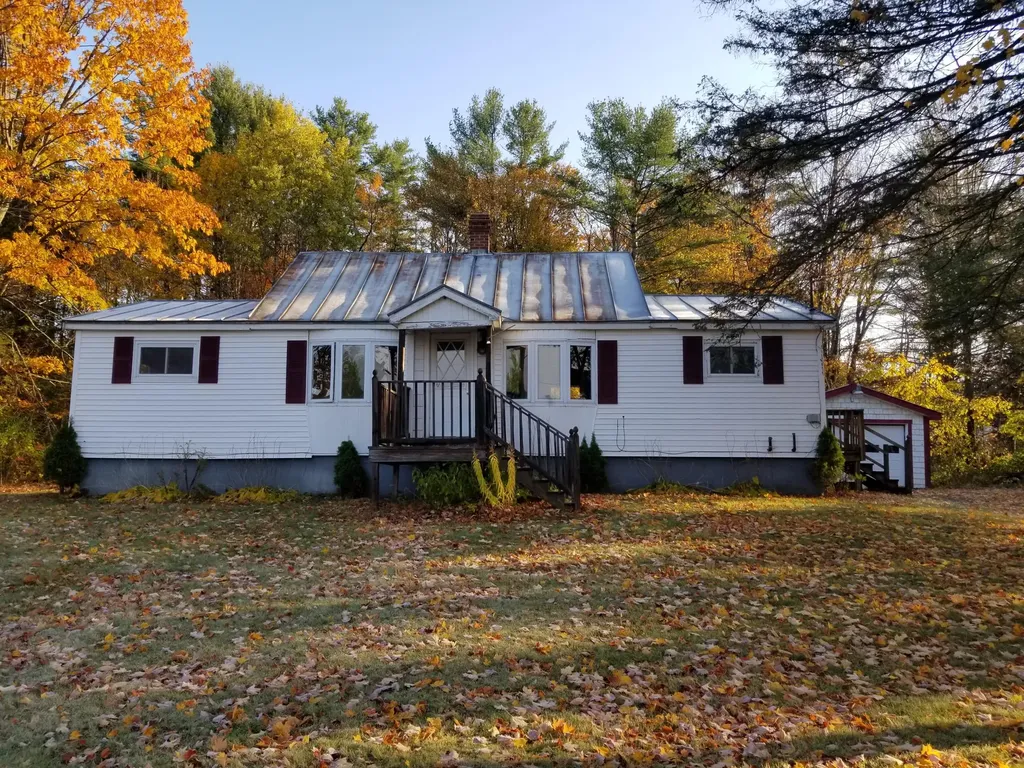 75 Sophie May Lane Norridgewock ME 04957