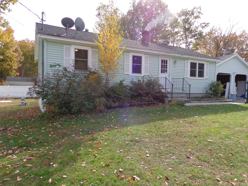 37 Malden Avenue Sanford ME 04073