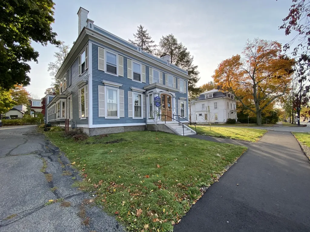 151 Broadway Bangor ME 04401