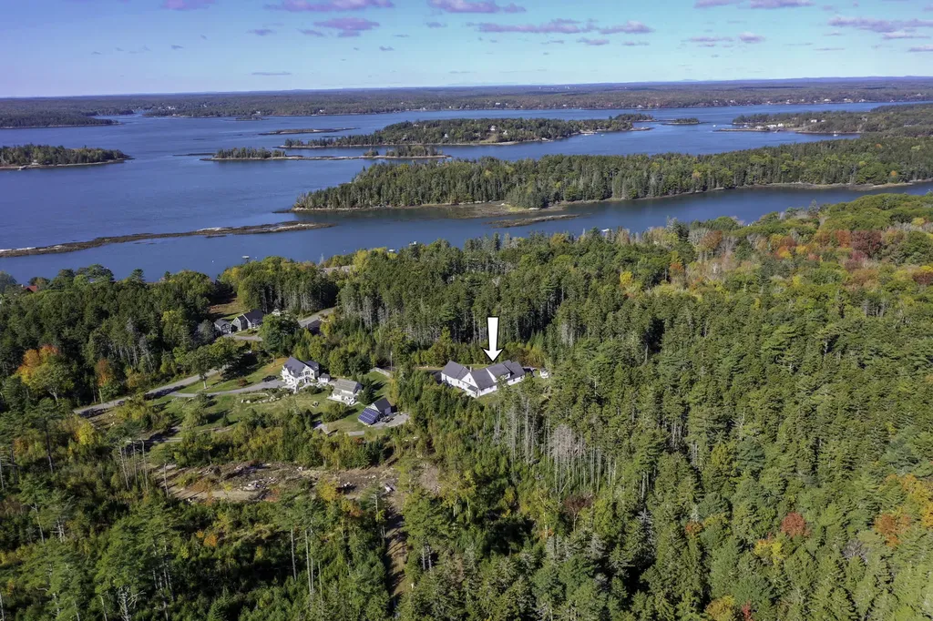 141 Samoset Road Boothbay Harbor ME 04538