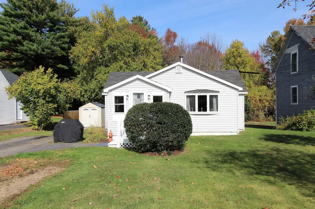 25 Stevenson Road Kittery ME 03904
