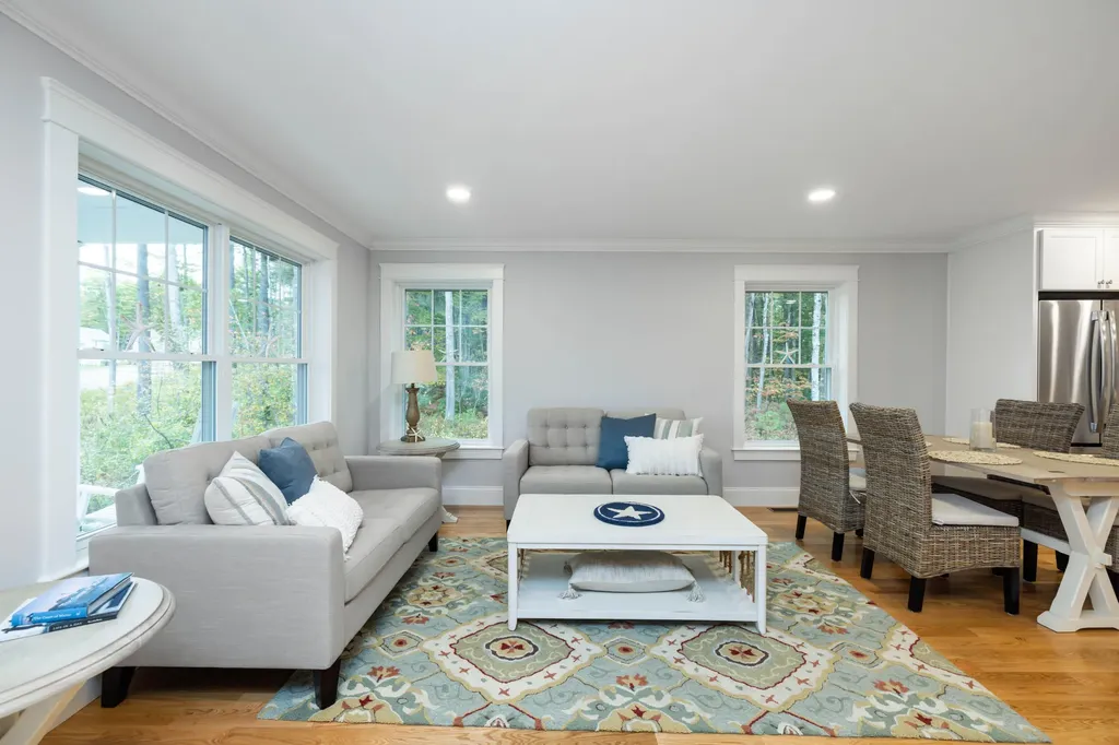 14 Webhannet Place Kennebunk ME 04043