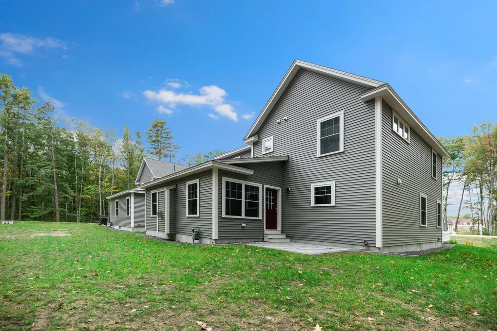 14 Webhannet Place Kennebunk ME 04043