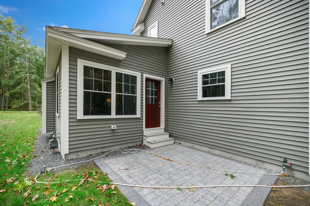14 Webhannet Place Kennebunk ME 04043