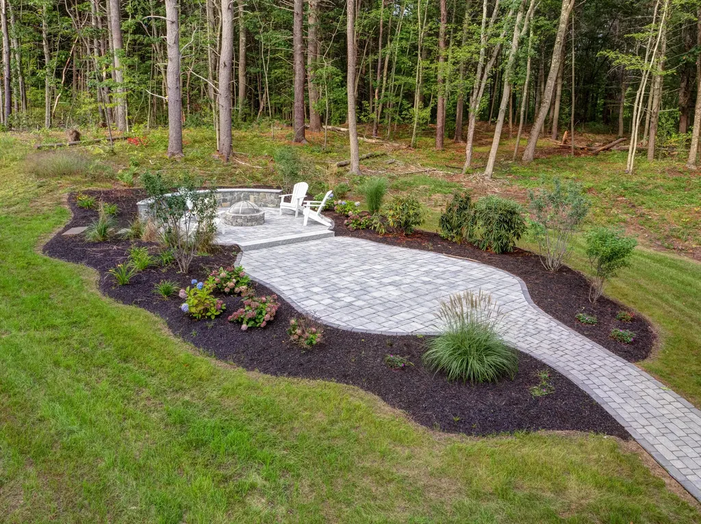 14 Webhannet Place Kennebunk ME 04043