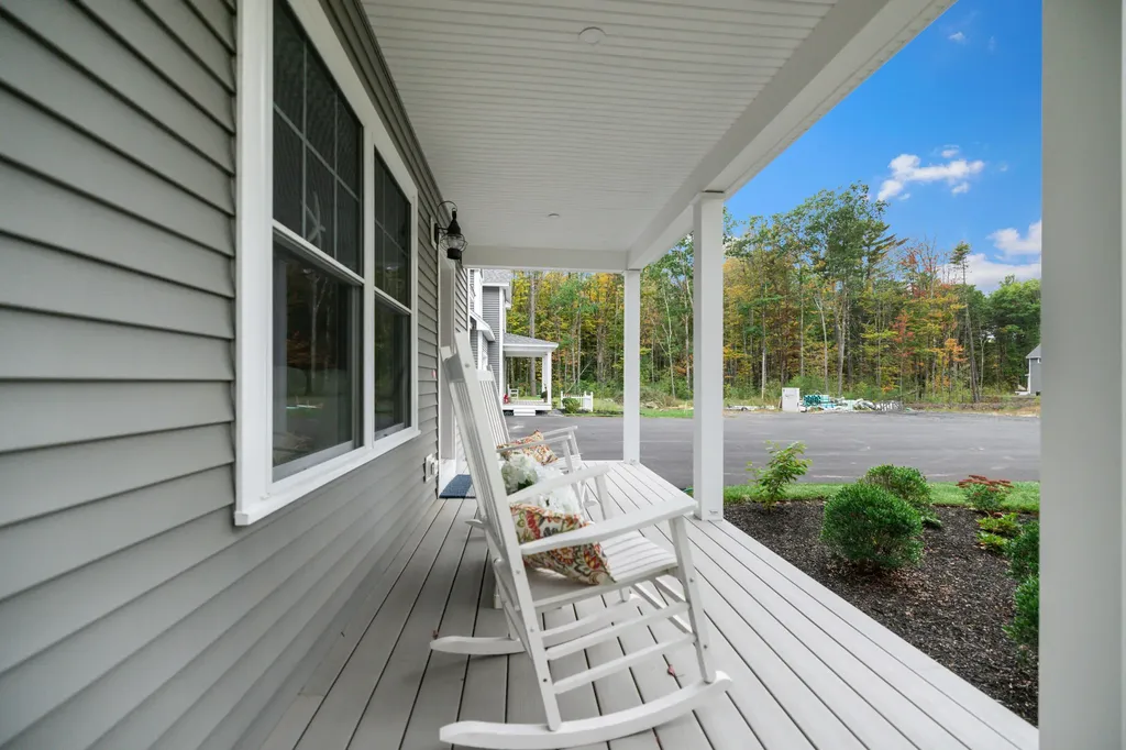 14 Webhannet Place Kennebunk ME 04043