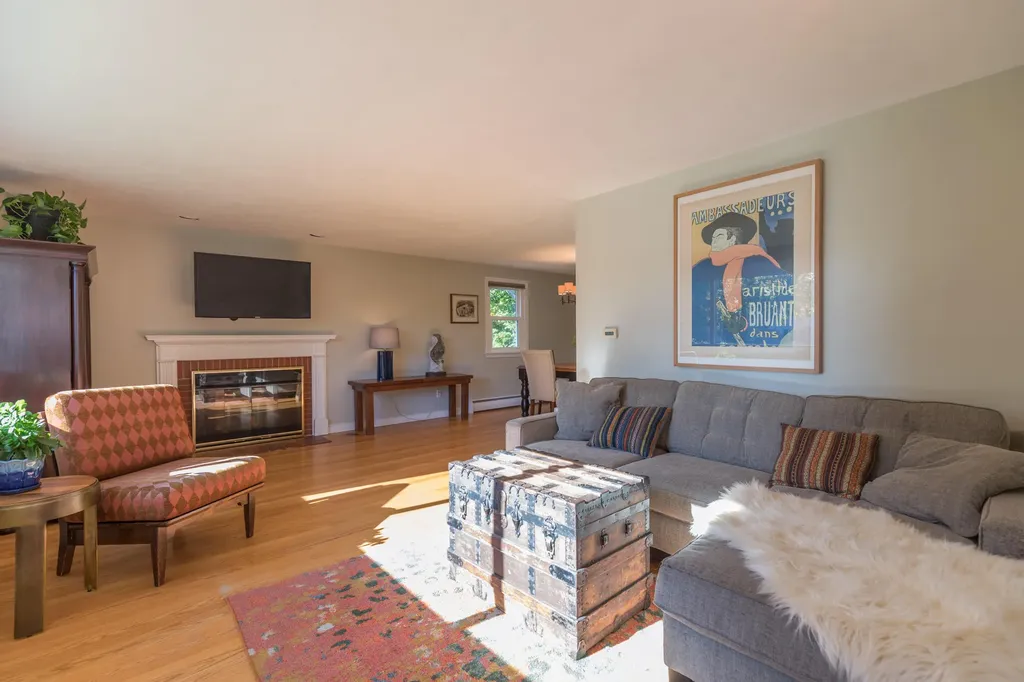 66 Alden Circle Portland ME 04102