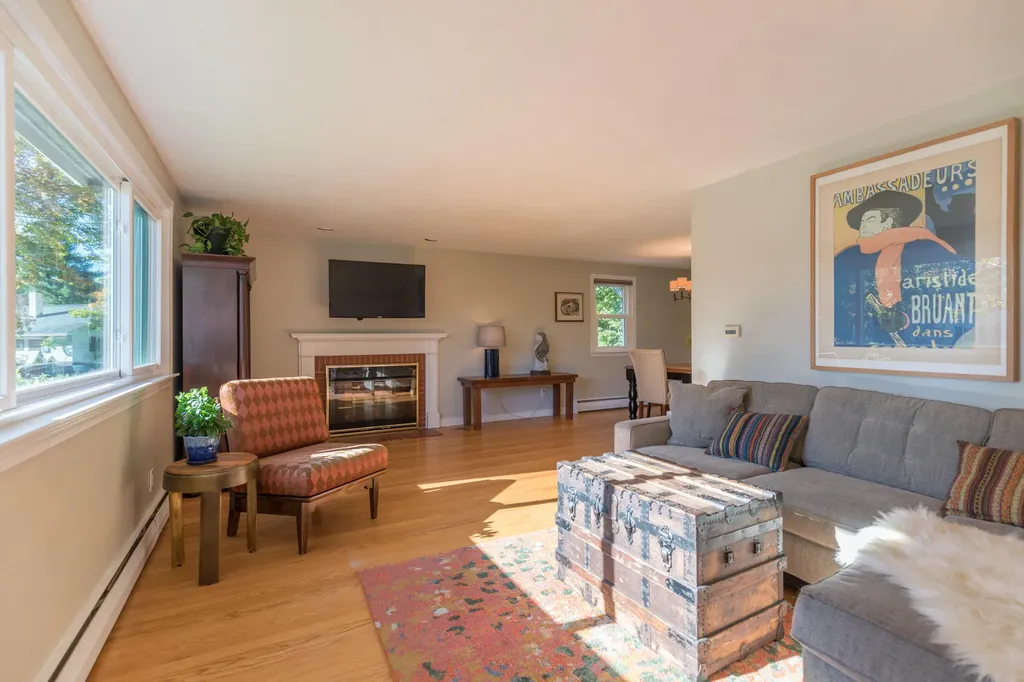 66 Alden Circle Portland ME 04102