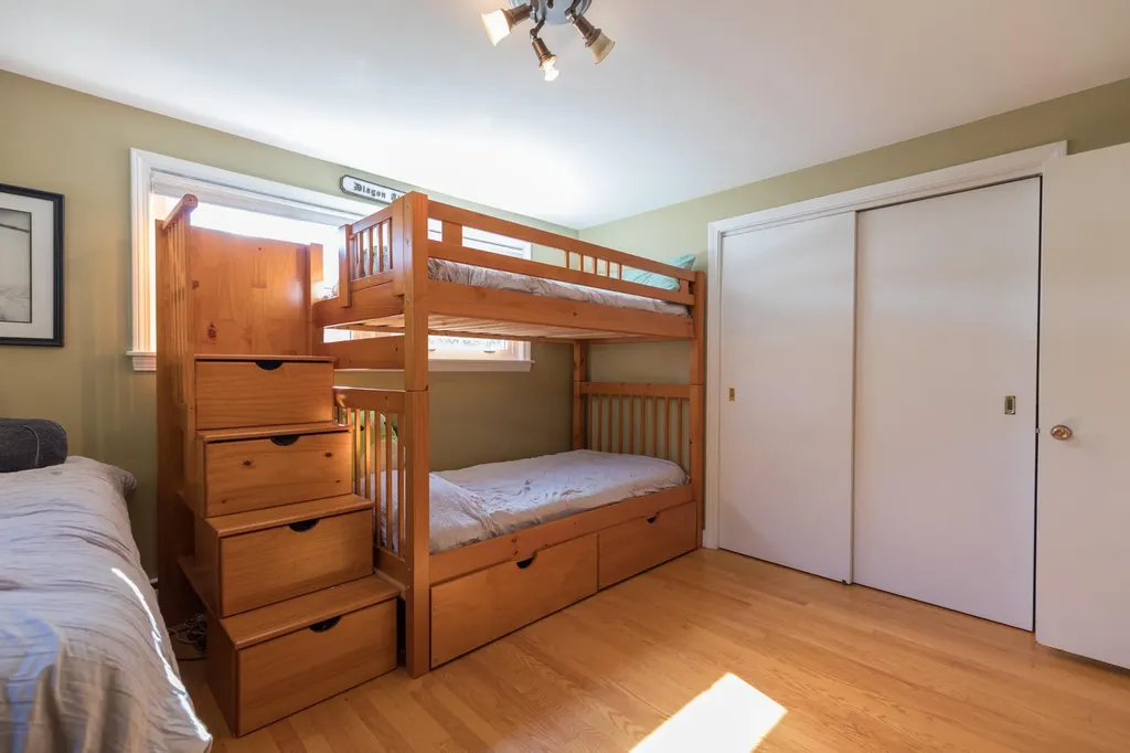 66 Alden Circle Portland ME 04102