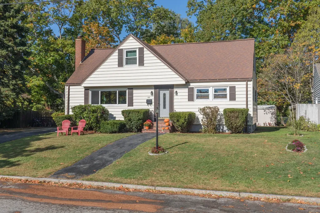 66 Alden Circle Portland ME 04102