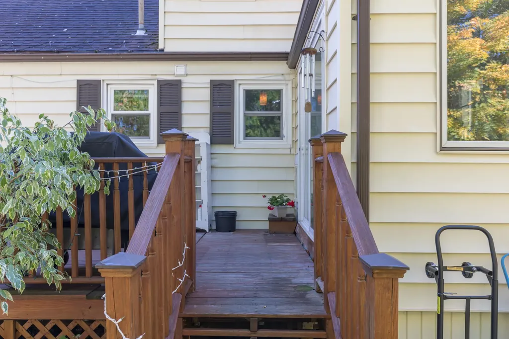 66 Alden Circle Portland ME 04102