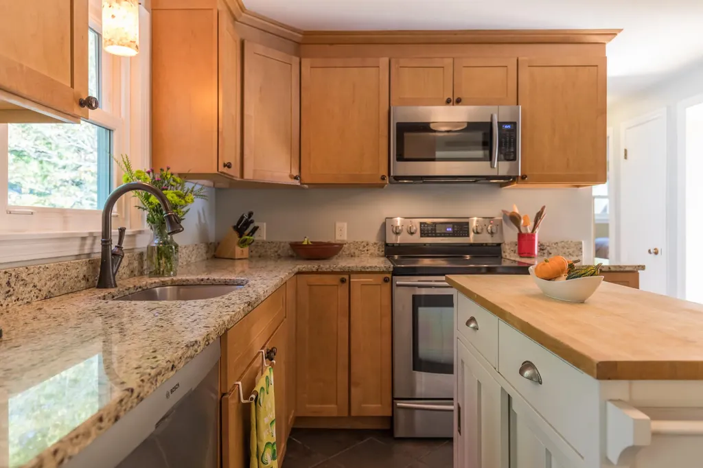 66 Alden Circle Portland ME 04102