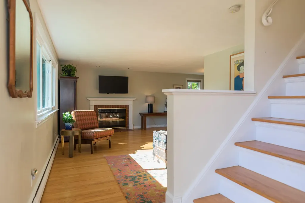 66 Alden Circle Portland ME 04102