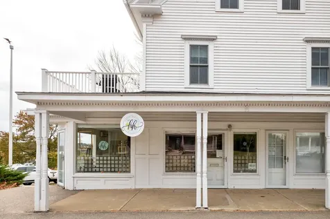 457 York Street York ME 03909