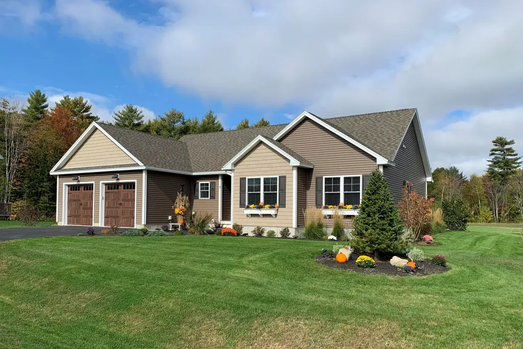 7 Champagne Lane Lisbon ME 04250
