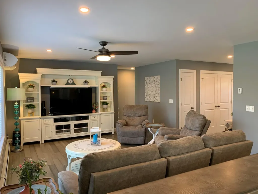 7 Champagne Lane Lisbon ME 04250
