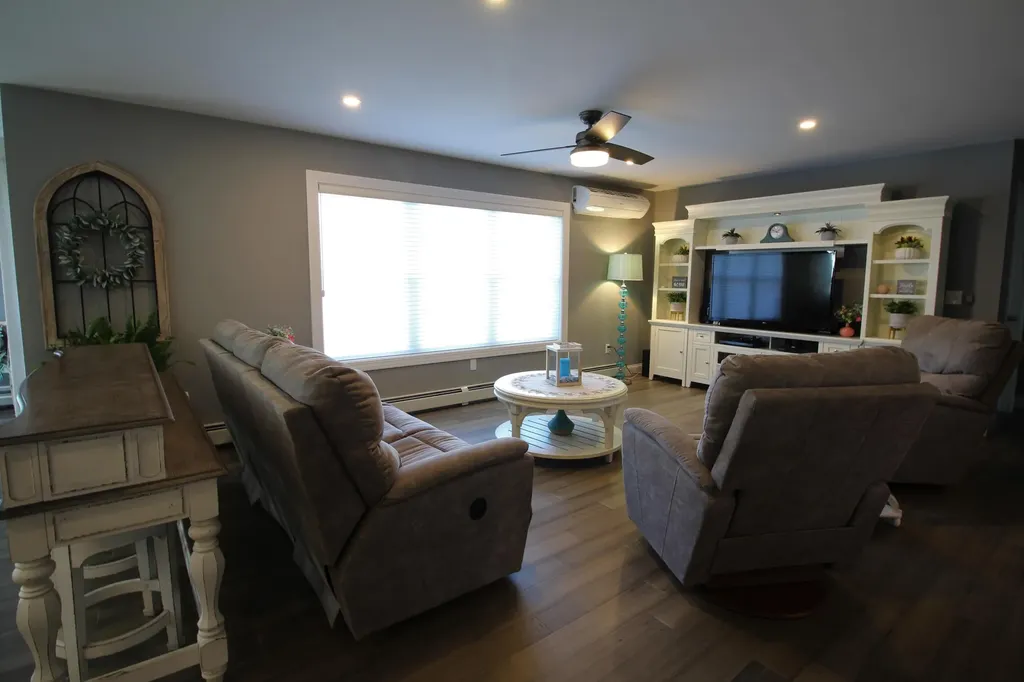7 Champagne Lane Lisbon ME 04250