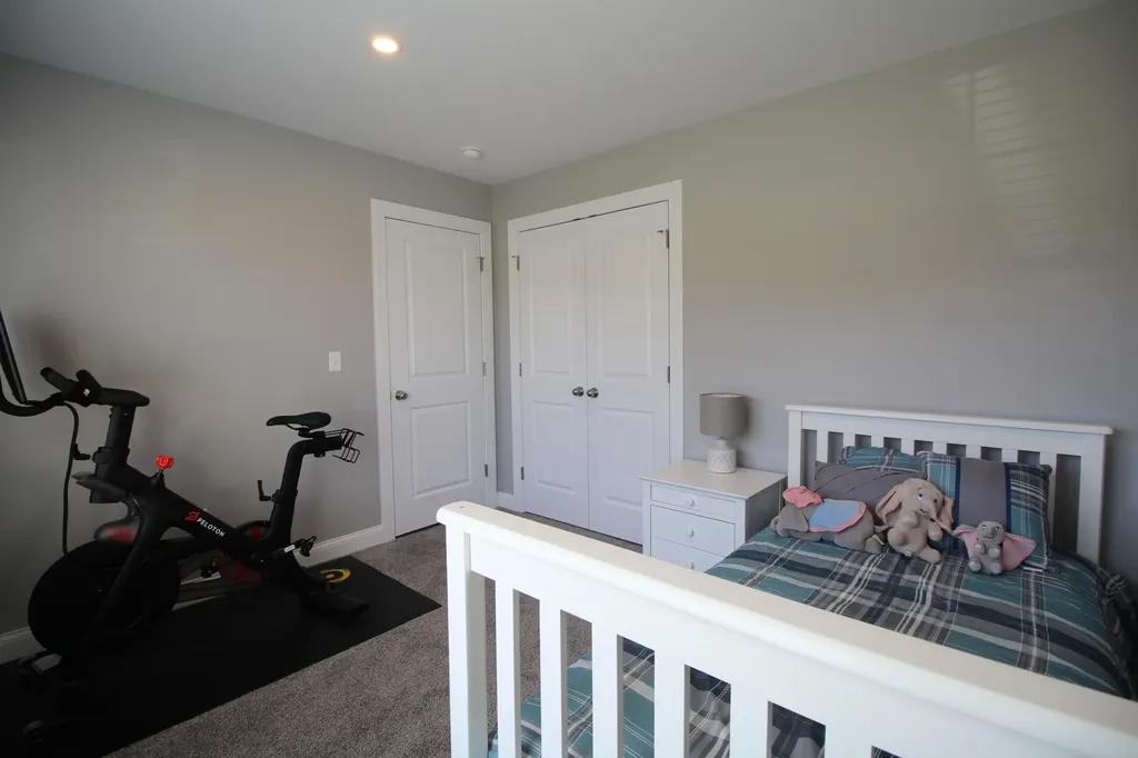 7 Champagne Lane Lisbon ME 04250