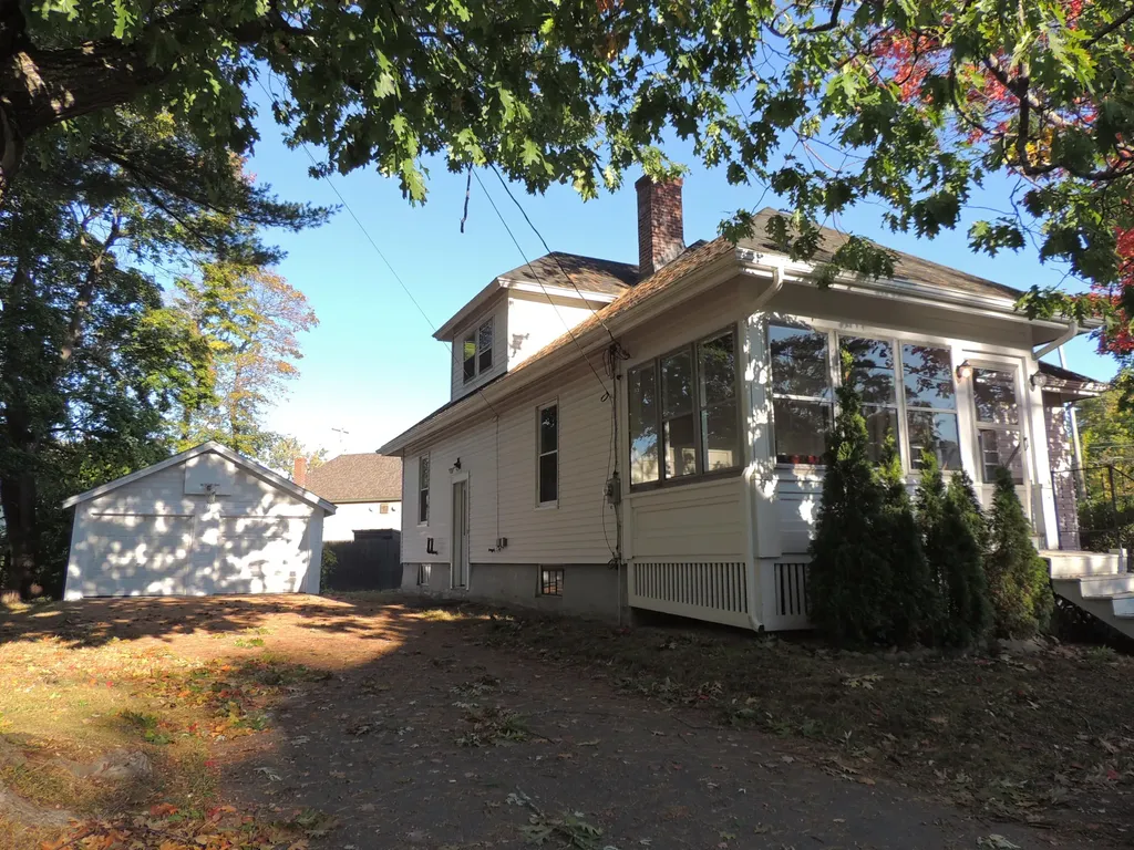 17 North Street Bangor ME 04401