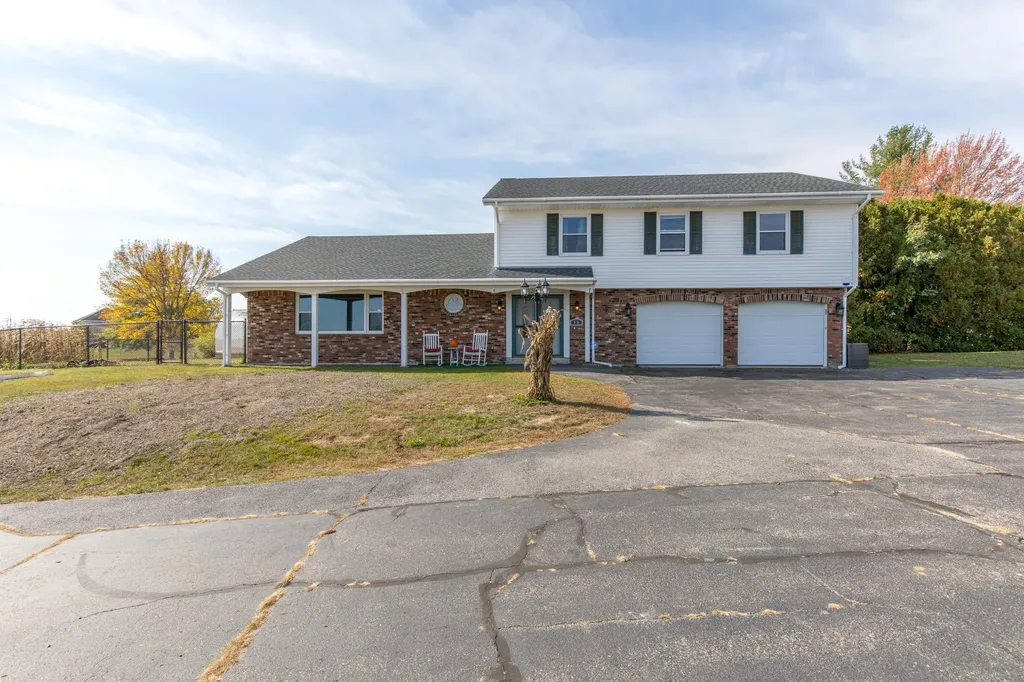 56 Clearview Drive Arundel ME 04046