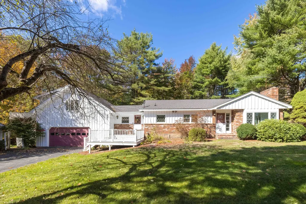 215 New Road Arundel ME 04046
