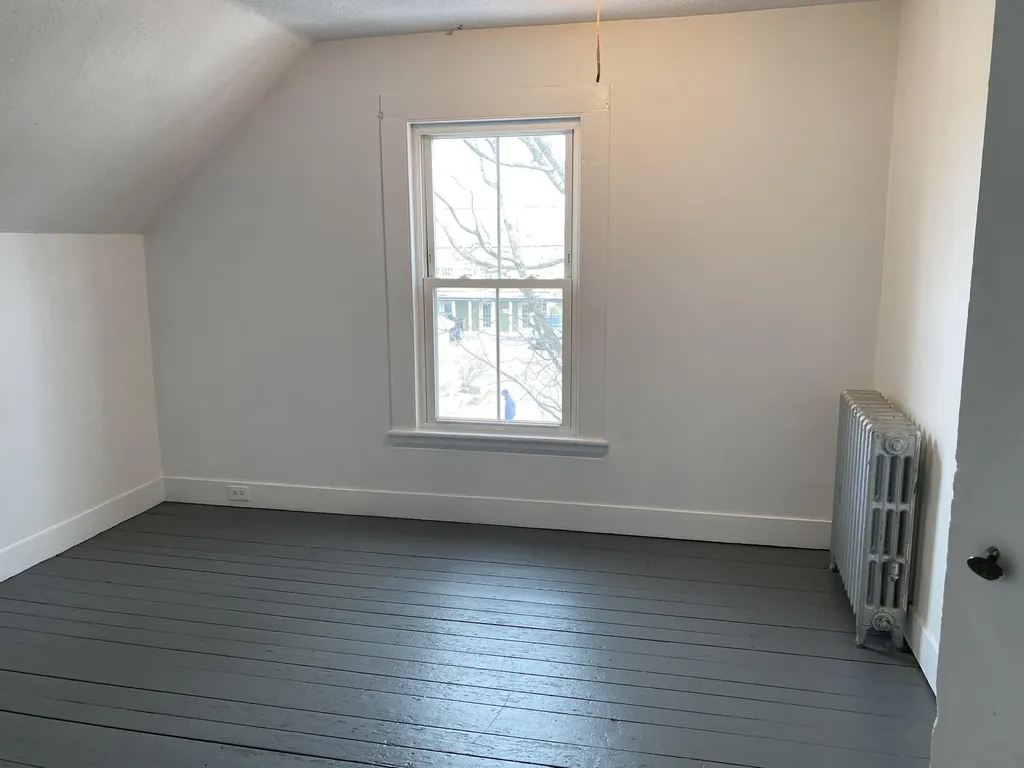 9 Elm Street Gorham ME 04038