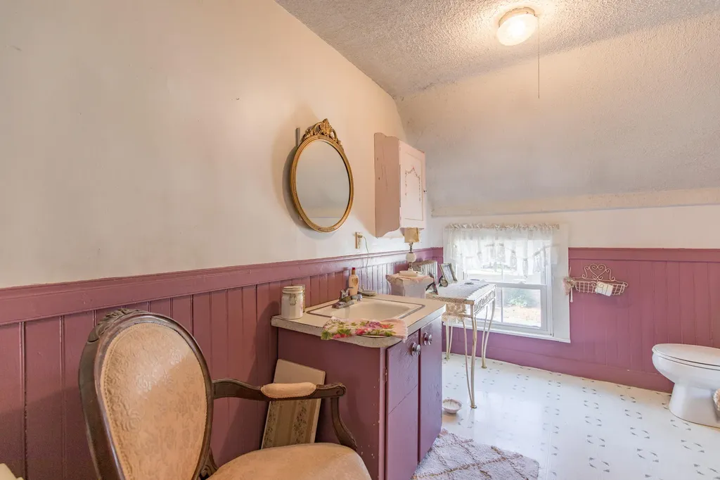 9 Elm Street Gorham ME 04038