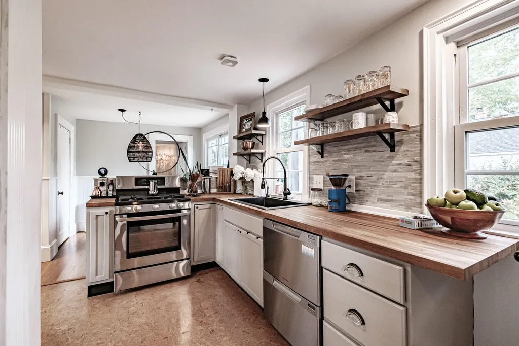 12 Bay View Drive Portland ME 04103