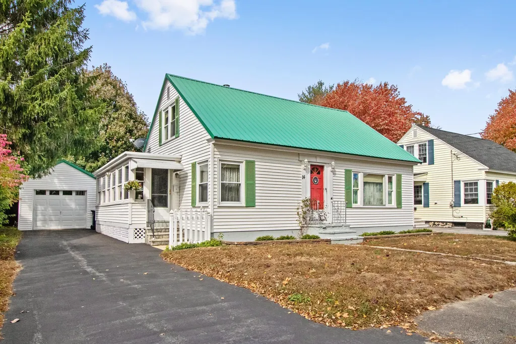 14 Gertrude Avenue Biddeford ME 04005