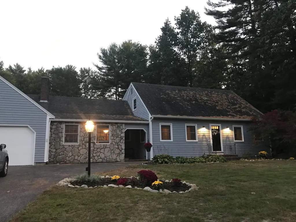 18 Birch Drive Raymond ME 04071