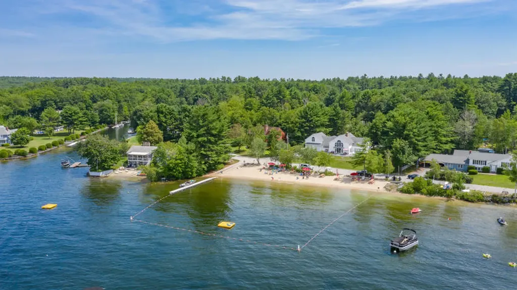 18 Birch Drive Raymond ME 04071