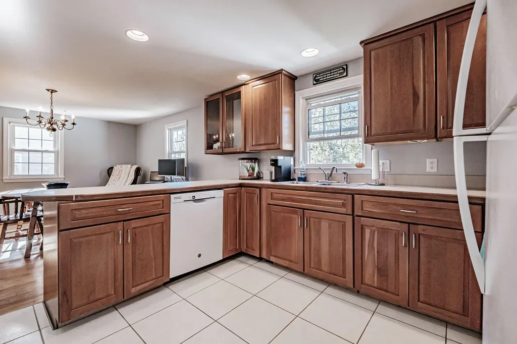 77 Rand Road Yarmouth ME 04096