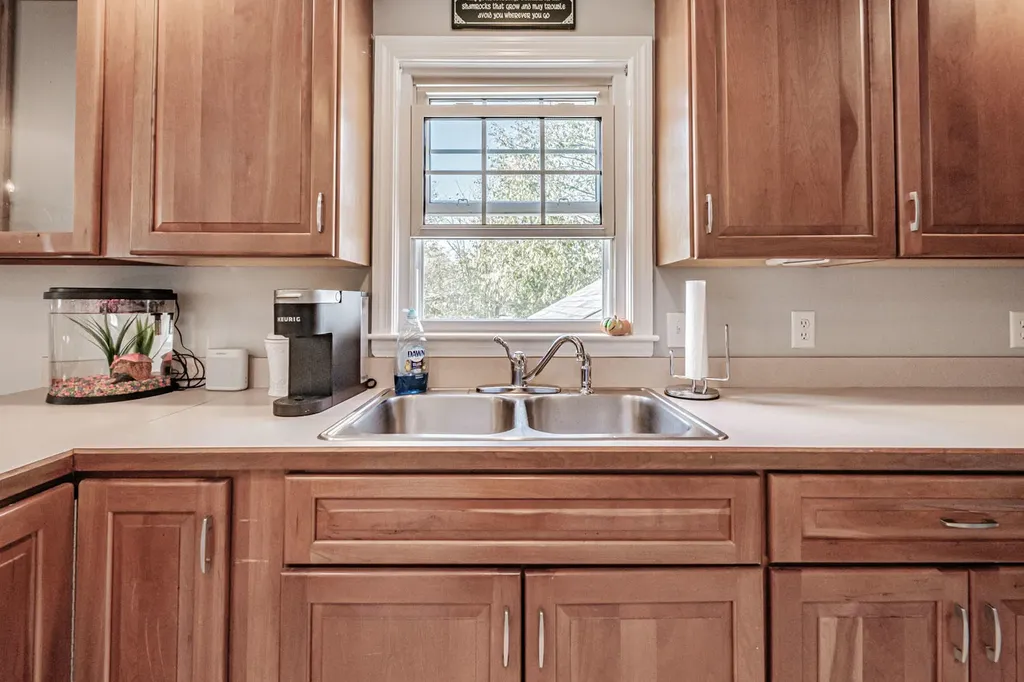 77 Rand Road Yarmouth ME 04096