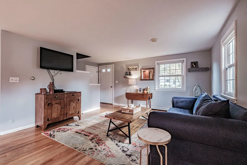 77 Rand Road Yarmouth ME 04096