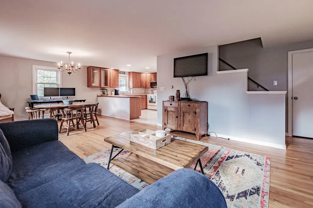 77 Rand Road Yarmouth ME 04096