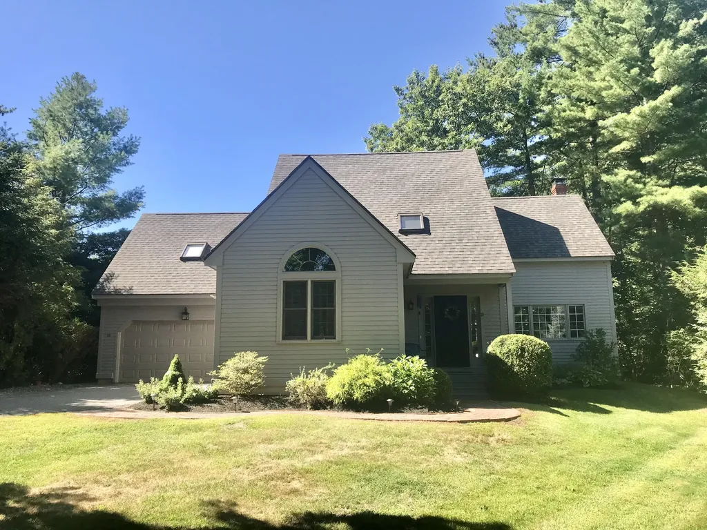 10 Linden Lane York ME 03909