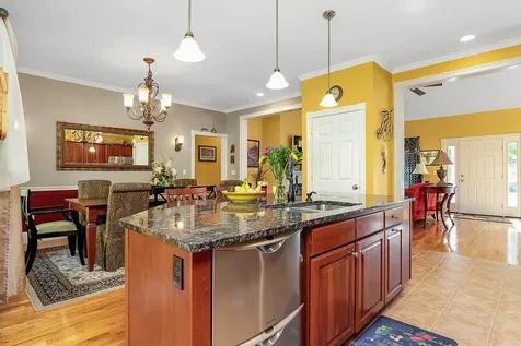 15 Highland Ridge Hollis ME 04042