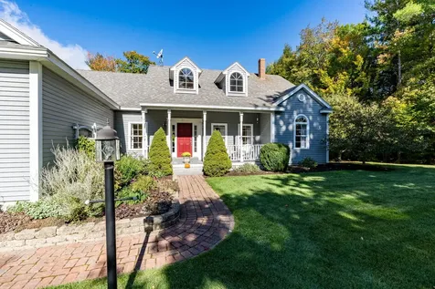 15 Highland Ridge Hollis ME 04042