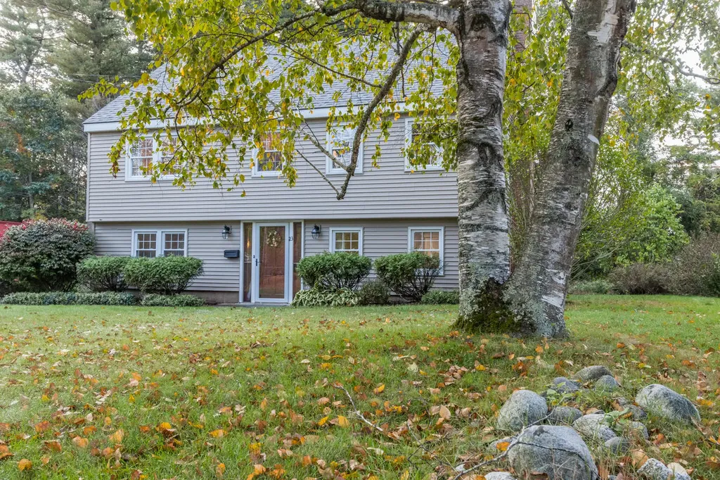 23 Pineloch Drive Portland ME 04103